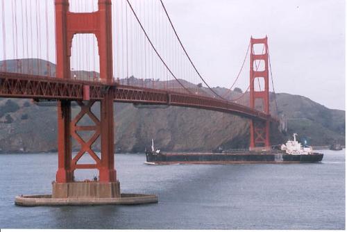 Golden_gate_barge